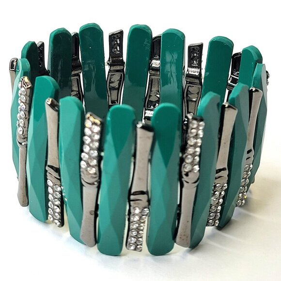 Women's Green Stretch Cuff Bracelet - Picture 6 of 8